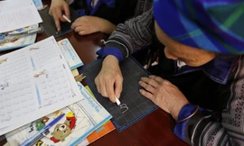 Lớp học đặc biệt giữa lòng hồ Thác Bà