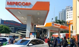 Bộ Công Thương xử phạt rút giấy phép doanh nghiệp xăng dầu: Hải quan đòi làm rõ