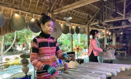 Về nơi ‘đất Phú trời Yên’ - Bài 3: Vang vọng thanh âm của đá 