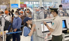 Những sân bay lớn như Nội Bài, Tân Sơn Nhất, Phú Quốc... những ngày hè này luôn trong trạng thái cao điểm. Ảnh: NIA