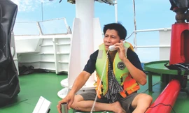 'Nóng' những cuộc gọi từ Hoàng Sa 