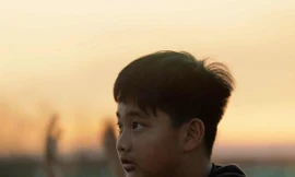 Cuộc sống 'ẩn' của những đứa trẻ nhập cư 