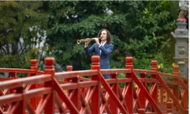 Khi MV trở thành “hướng dẫn viên” du lịch 