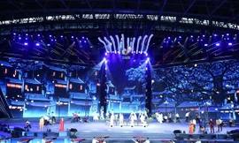 Nghệ sĩ sẵn sàng cho đêm bế mạc giàu cảm xúc. Ảnh: KỲ SƠN 