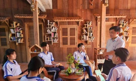 Nổi chìm văn hóa cù lao - Bài 3: Cô giáo miệt vườn và những đứa trẻ cù lao