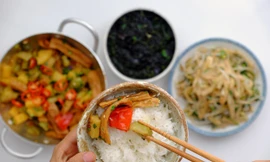 Chế độ ăn cân bằng dinh dưỡng