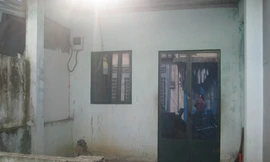 Truy lùng kẻ giết cô gái trẻ trong phòng trọ