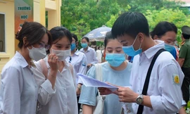 Số lượng thí sinh điều chỉnh nguyện vọng tăng vọt: Dự báo điểm chuẩn ĐH biến động thế nào?