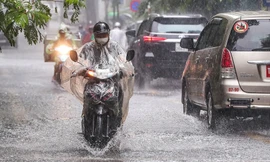 Dự báo thời tiết tháng 8: Miền Bắc tiếp tục đón mưa lớn, xuất hiện đợt nắng nóng