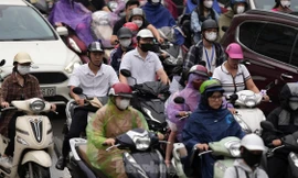 Dịp nghỉ lễ nắng nóng khốc liệt nhưng miền Bắc vẫn có khối không khí lạnh yếu tác động