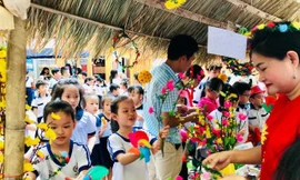 Tranh cãi việc học sinh Hà Nội nghỉ Tết Nguyên đán 8 ngày: Bao nhiêu ngày mới hợp lý?