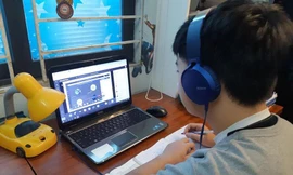 Thủ tướng: Ưu tiên hỗ trợ học sinh khó khăn không có phương tiện học trực tuyến