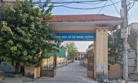 2 trường THCS ở Hà Nội phải dừng học trực tiếp sau khi phát hiện nam sinh lớp 9 là F0