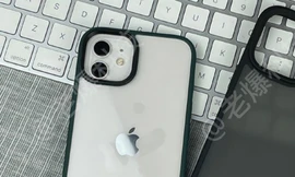 Sau iPhone 13 Pro, đến lượt iPhone 13 lộ diện thiết kế với cụm camera "siêu to khổng lồ"