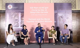 33.000 chữ ký ủng hộ chấm dứt nạn buôn bán thịt chó, mèo 