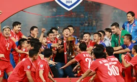 HLV Kim Sang Sik sẽ dẫn dắt ĐT “các ngôi sao Đông Nam Á” đấu với Manchester United