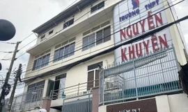 Nữ sinh lớp 11 ở Đồng Nai lên facebook khoe hình xăm ở ngực bị buộc thôi học