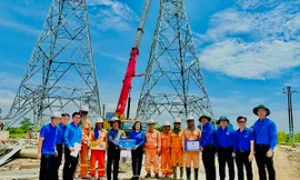 Bí thư Đoàn Khối Doanh nghiệp T.Ư thăm công nhân thi công đường dây 500kV mạch 3