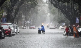 Không khí lạnh tăng cường và bão Trà Mi ảnh hưởng thế nào đến thời tiết miền Bắc?