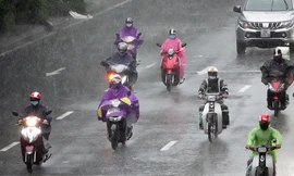 Thời tiết tháng 11: Miền Bắc đón không khí lạnh dồn dập, miền Trung mưa lớn