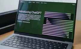 Ghi nhận lượt truy cập giảm sút mạnh, ChatGPT không còn hấp dẫn người dùng?