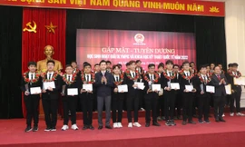 Bộ GD&ĐT tuyên dương học sinh đoạt giải Olympic và Khoa học kỹ thuật quốc tế năm 2022