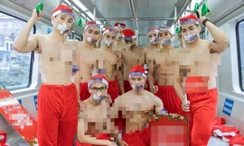 Sẽ xử lý nghiêm nhóm thanh niên cởi áo chụp ảnh phản cảm trên tàu điện Cát Linh - Hà Đông