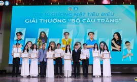 Sinh viên Đại học Kinh tế Quốc dân "cháy hết mình" trong Ngày hội Học sinh - Sinh viên