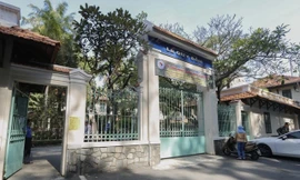 Bếp ăn bán trú một trường THPT phải tạm dừng sau khi có 6 học sinh bị đau bụng