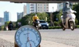 Đợt nắng nóng gay gắt lên đến 38 độ C ở miền Bắc sẽ kéo dài đến khi nào?