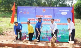 Bí thư Thứ nhất T.Ư Đoàn thực hiện nghi lễ khởi công Ngôi nhà hạnh phúc tại Kon Tum
