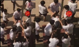 Nam sinh lớp 8 ở Hà Nội bị nhóm bạn giữ chặt tay chân, thúc vùng nhạy cảm vào cột