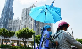 Miền Nam nắng nóng gay gắt nhiều ngày, Đài KTTV Nam Bộ nói gì về việc "lập đàn cầu mưa"?