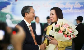 Du thuyền, hàng không ùn ùn đưa khách quốc tế đến 'xông đất' miền Trung 