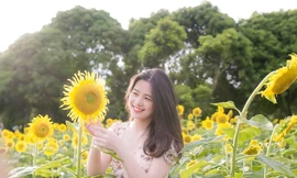 Cô gái trẻ truyền cảm hứng tích cực, lối sống lành mạnh từ những bữa ăn chay đầy màu sắc