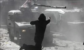 Sinh viên Chile gây bạo loạn đòi cải cách giáo dục