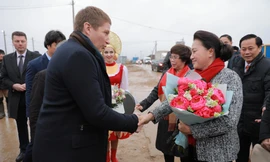 Chủ tịch Quốc hội thăm Trang trại chăn nuôi bò sữa tập trung công nghệ cao của Tập đoàn TH tại huyện Volokolamsk, tỉnh Moscow 