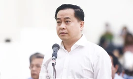 Phan Văn Anh Vũ trong một phiên tòa tại Hà Nội.