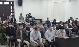 Các bị cáo tại tòa.