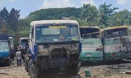 'Bà hoả' ghé thăm, nhiều xe ô tô bị thiêu rụi 