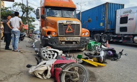 Tài xế container vi phạm nồng độ cồn, đâm liên hoàn xe máy ở Hải Phòng