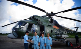 Phi công trực thăng chiến đấu - Họ là ai?