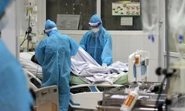 Xem xét phương án ghép phổi cho phi công người Anh