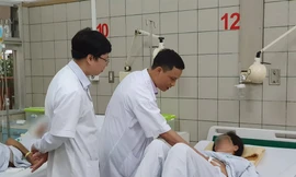 Mẹ con sản phụ ‘nghìn cân treo sợi tóc’ vì khối u gan nặng 3kg hiếm gặp trên thế giới