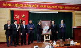 Thầy thuốc gác niềm vui riêng, đồng lòng chống dịch Covid - 19