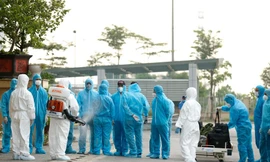 Đoàn công dân từ Guinea Xích đạo về nước ngày 29/7 Ảnh: Như Ý