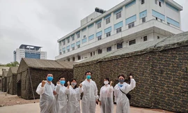 Bạch Mai lập bệnh viện dã chiến chống dịch COVID-19