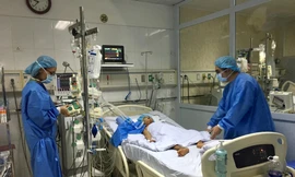 Lần đầu tiên tại Việt Nam 2 bệnh nhân nhận gan từ 1 người hiến chết não