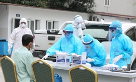 Nam phi công người Anh có hệ miễn dịch dữ dội, Bộ Y tế đặt thuốc từ nước ngoài về điều trị