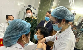 Sáng nay thêm 17 người tiêm thử nghiệm vắc-xin ngừa COVID-19 'made in Việt Nam'